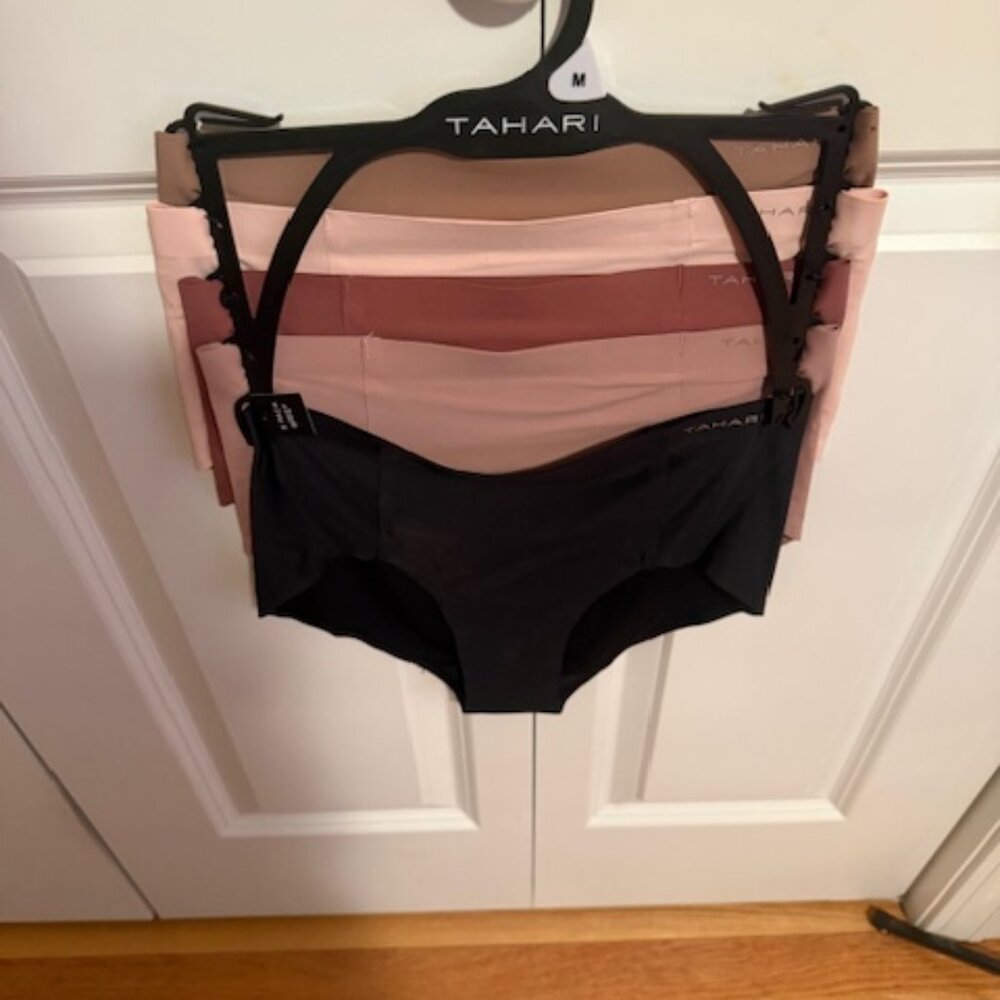 Tahari Womens Seamless Briefs 5 Packs- Size Medium - NWT